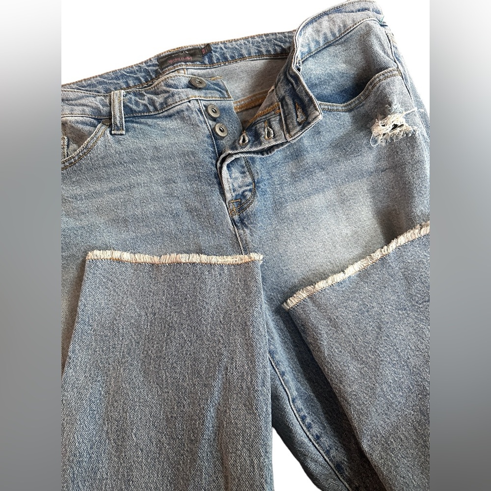 Womens Torrid Hi Rise Straight Ankle Destructed Sequin Jeans‎ size 16